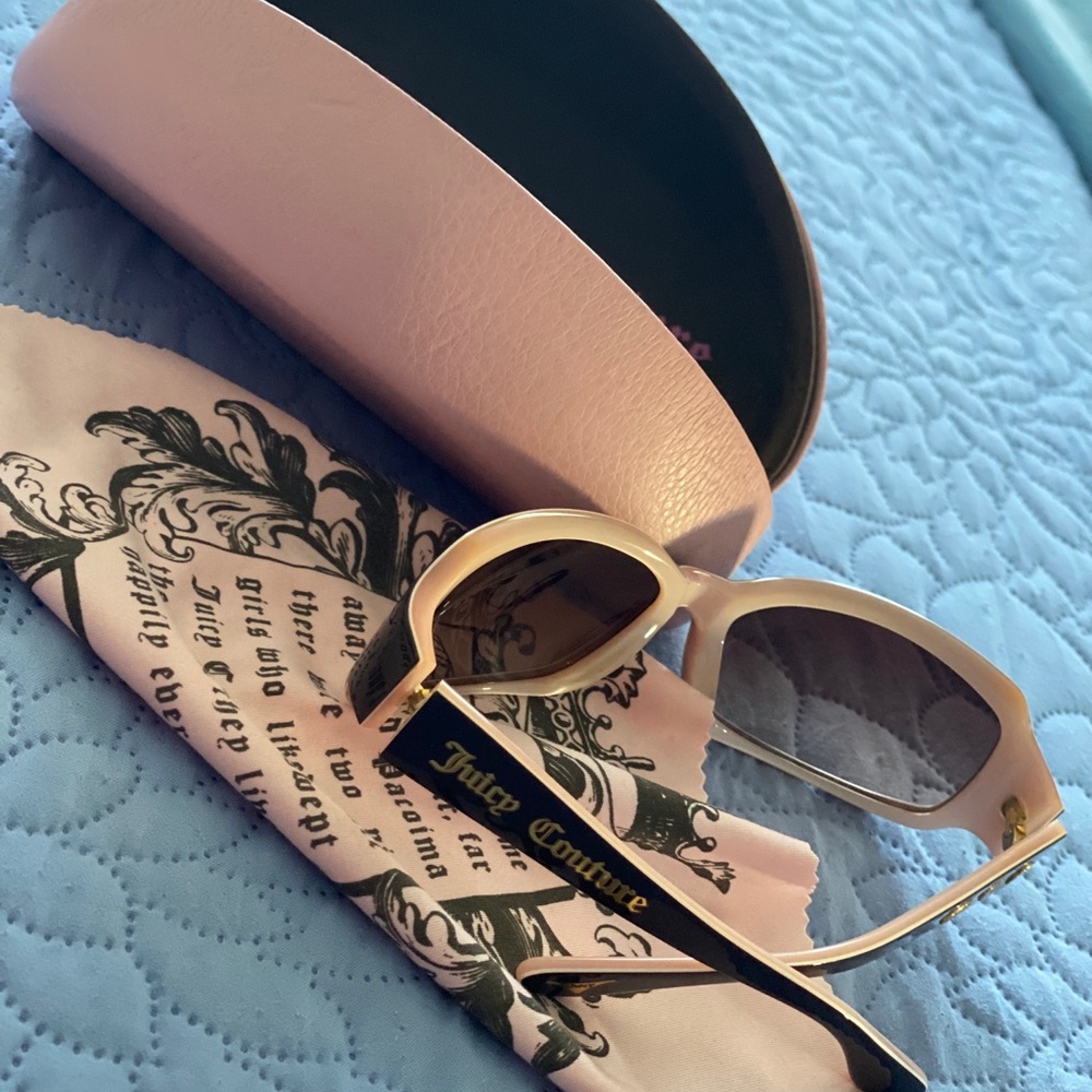 Juicy couture sun glasses - Picture 2 of 4